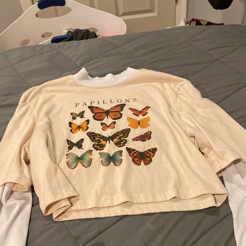 Womens long sleeve graphic crop top